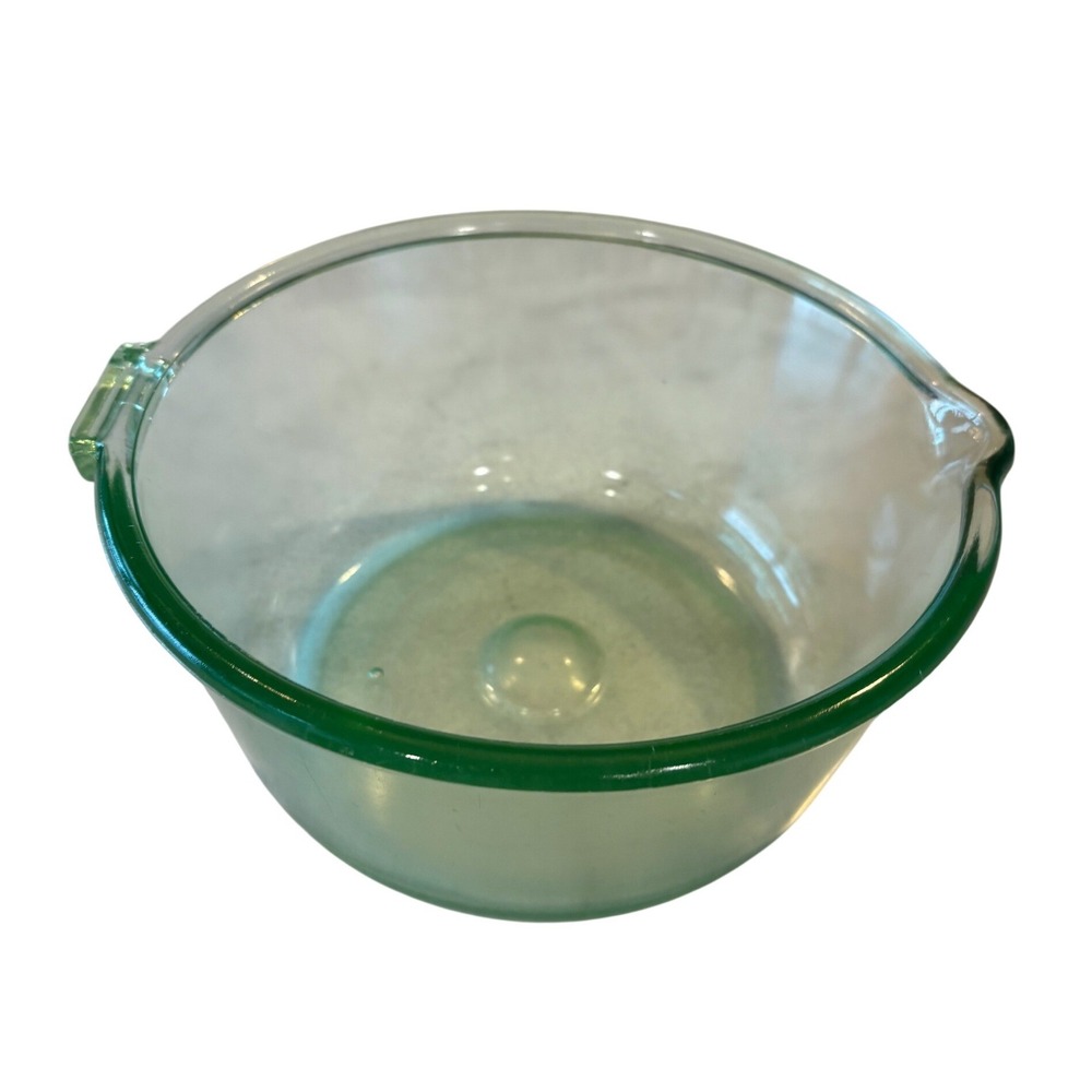 vtg 1930s Uranium glass mixing bowl green vintage depression glass spout 9.5"
